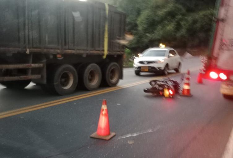 Motociclista murió en la vía Ibagué – Cajamarca