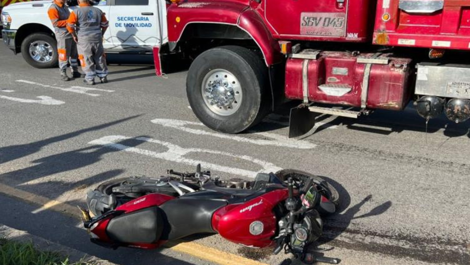 Trágico accidente en la glorieta de la Casa de la Moneda deja un motociclista fallecido