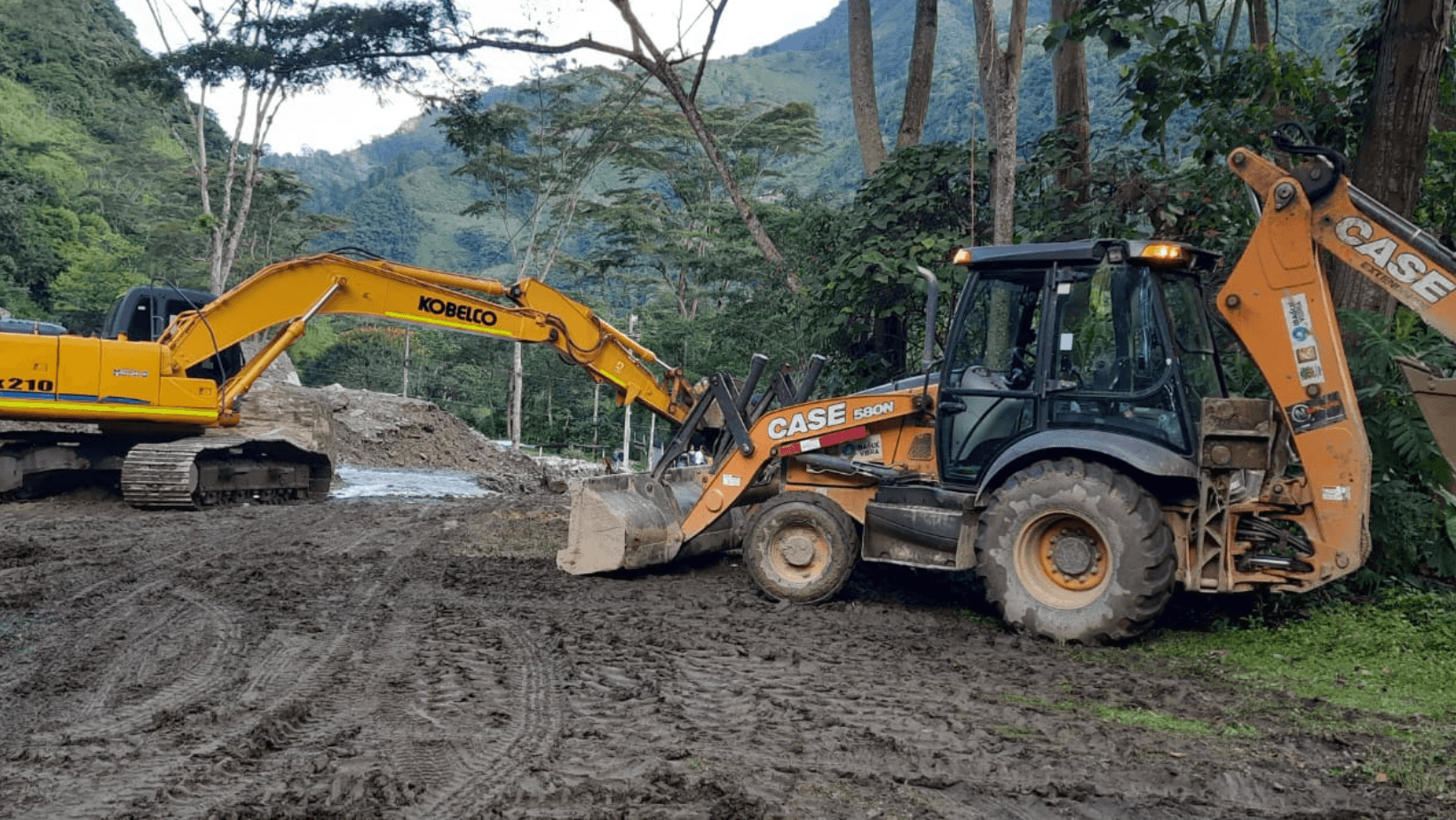 <strong>Alcaldía finalizó labores de remoción en la vía del Cañón del Combeima</strong>