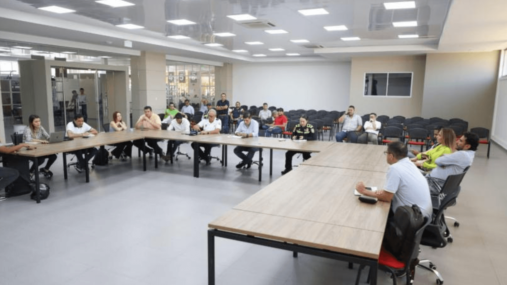 ¡Transportadores de Ibagué no asistieron a mesa de diálogo!