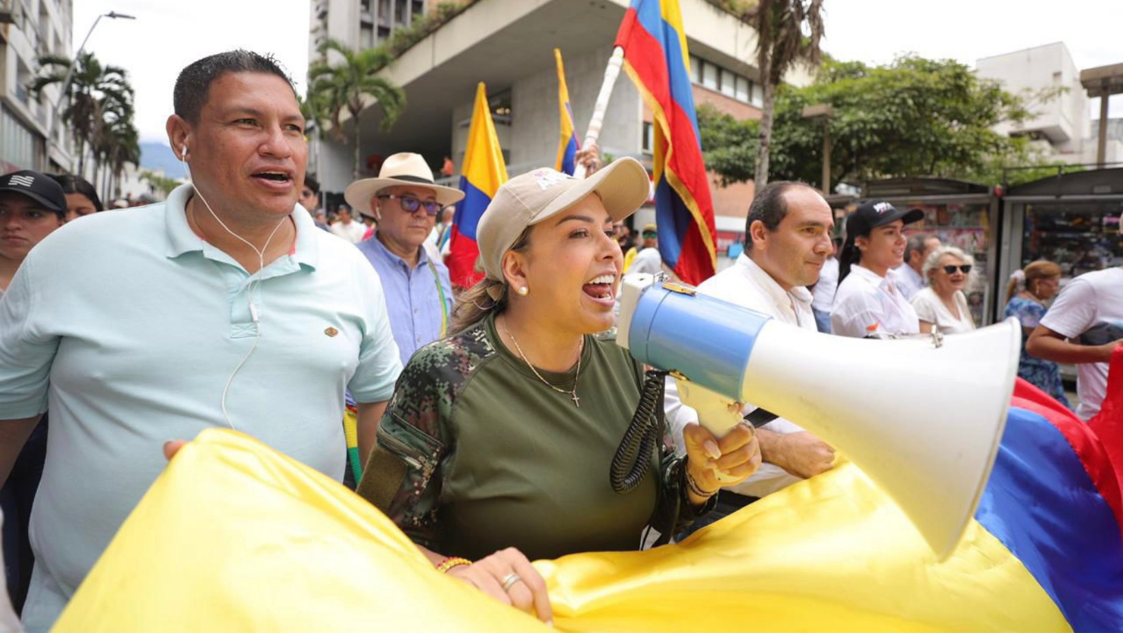 Johana Aranda llama a la responsabilidad parlamentaria en medio de incertidumbre política