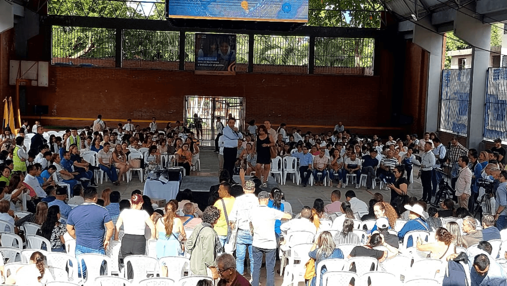 <em>MinTIC anunció en Ibagué que con operadores comunitarios se reducirá la brecha digital en Colombia</em>