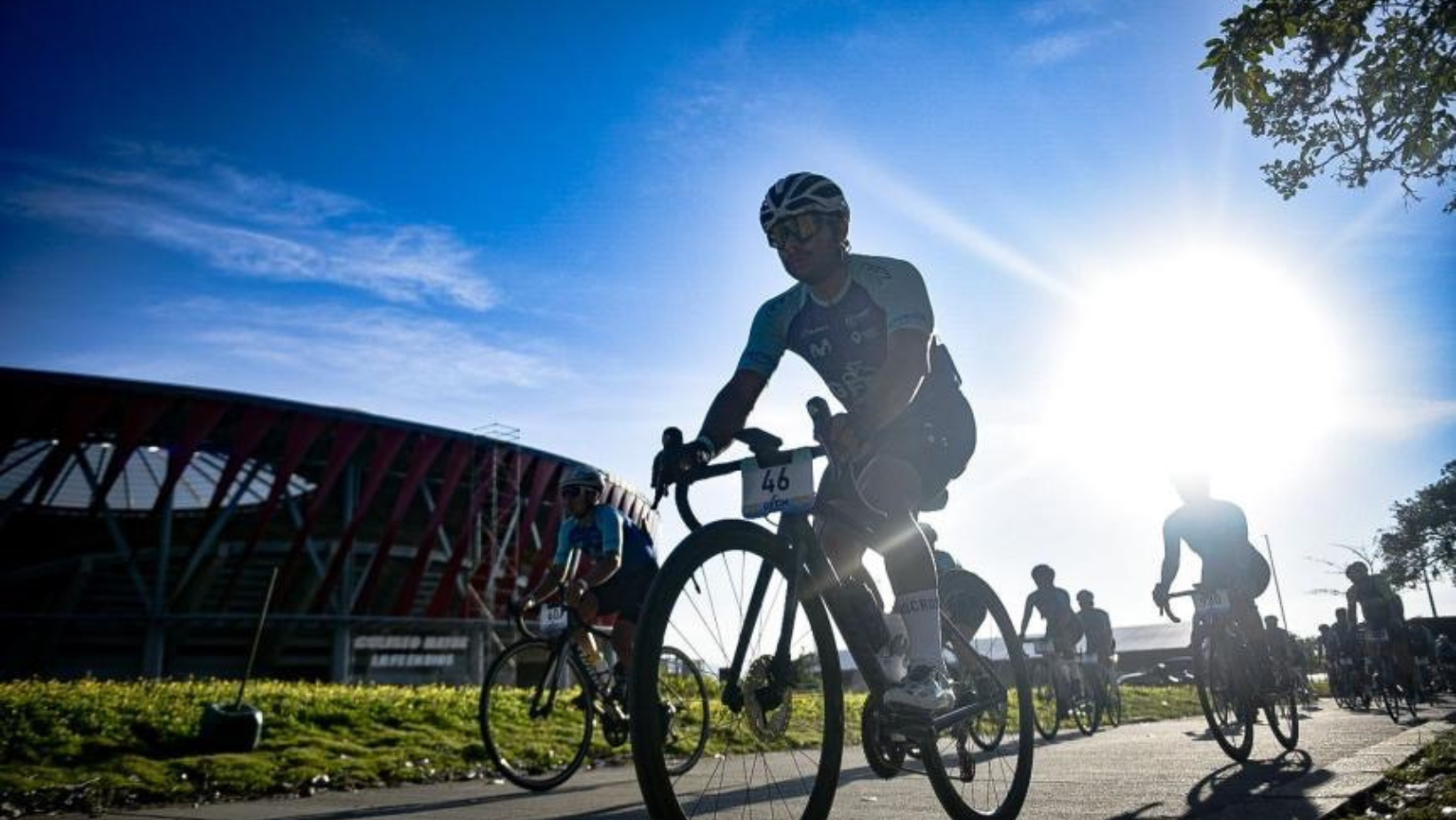 Cientos de ciclistas participaron en el Gran Fondo Ciudad Musical