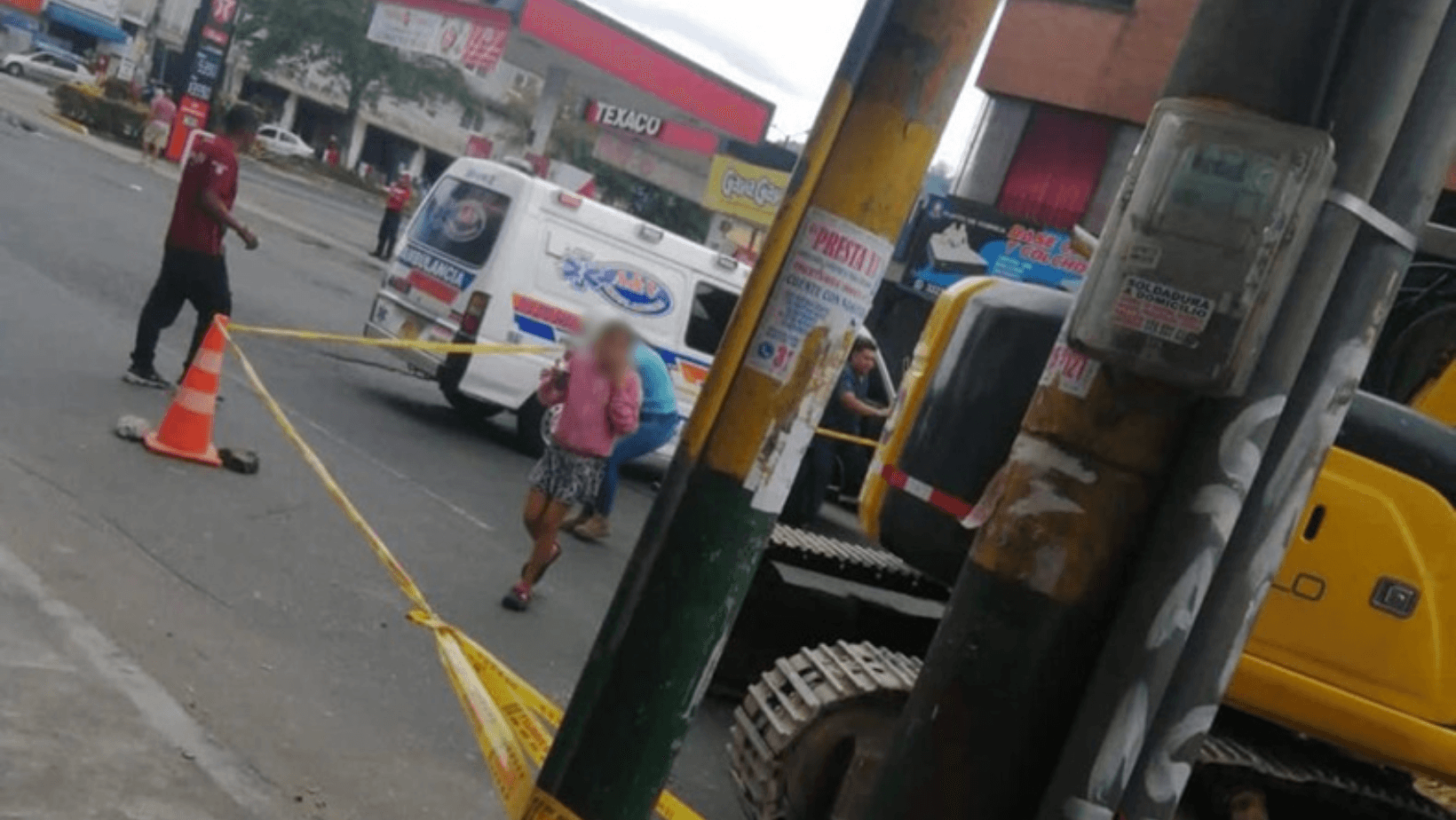 Obrero sobrevive a sepultamiento por escombros en el centro de Ibagué