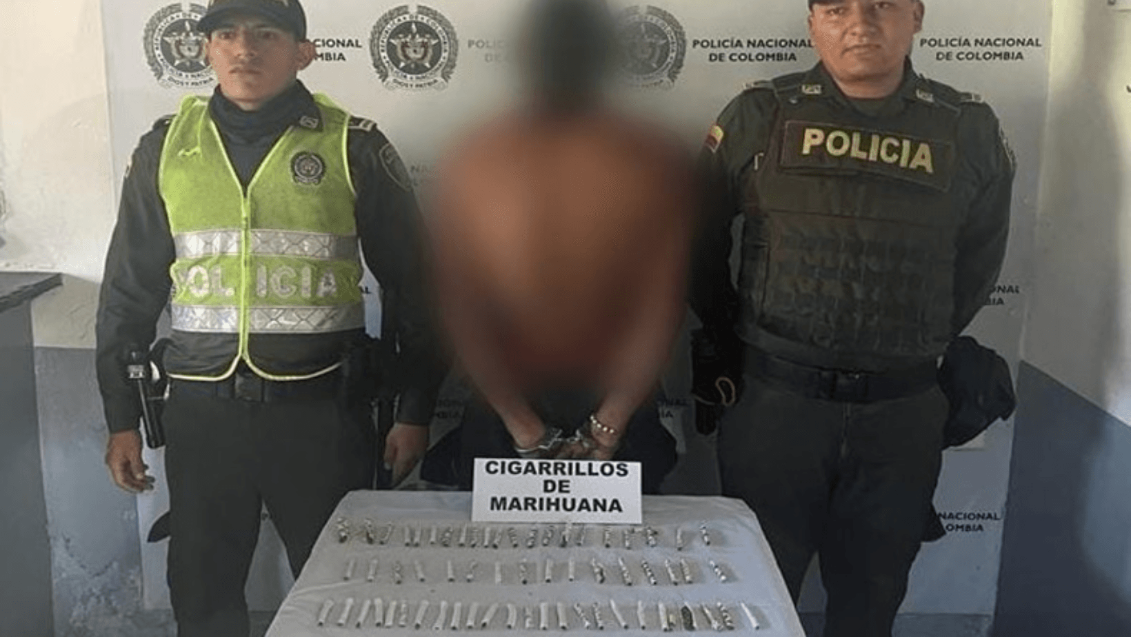 Drone registra a traficante de drogas en flagrancia en el barrio Santofimio de Ibagué Drone registra a traficante de drogas en flagrancia en el barrio Santofimio de Ibagué