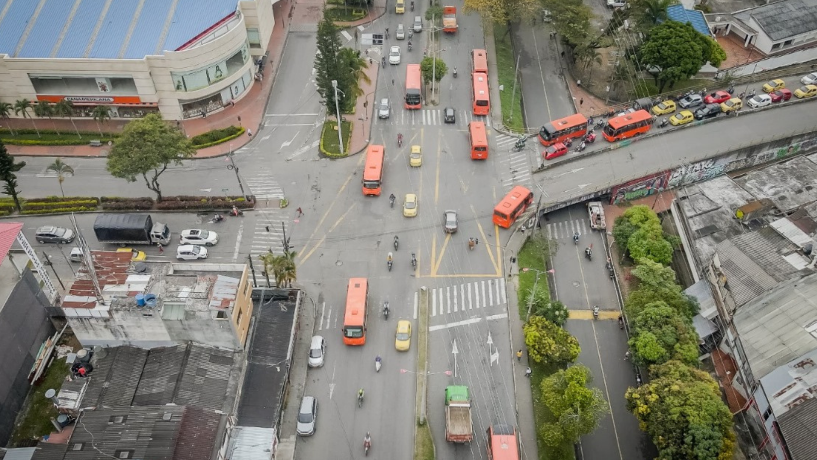<em>¿Hay temas de tinte político en las demoras para permisos de la obra del puente de la calle 60 en Ibagué?</em>