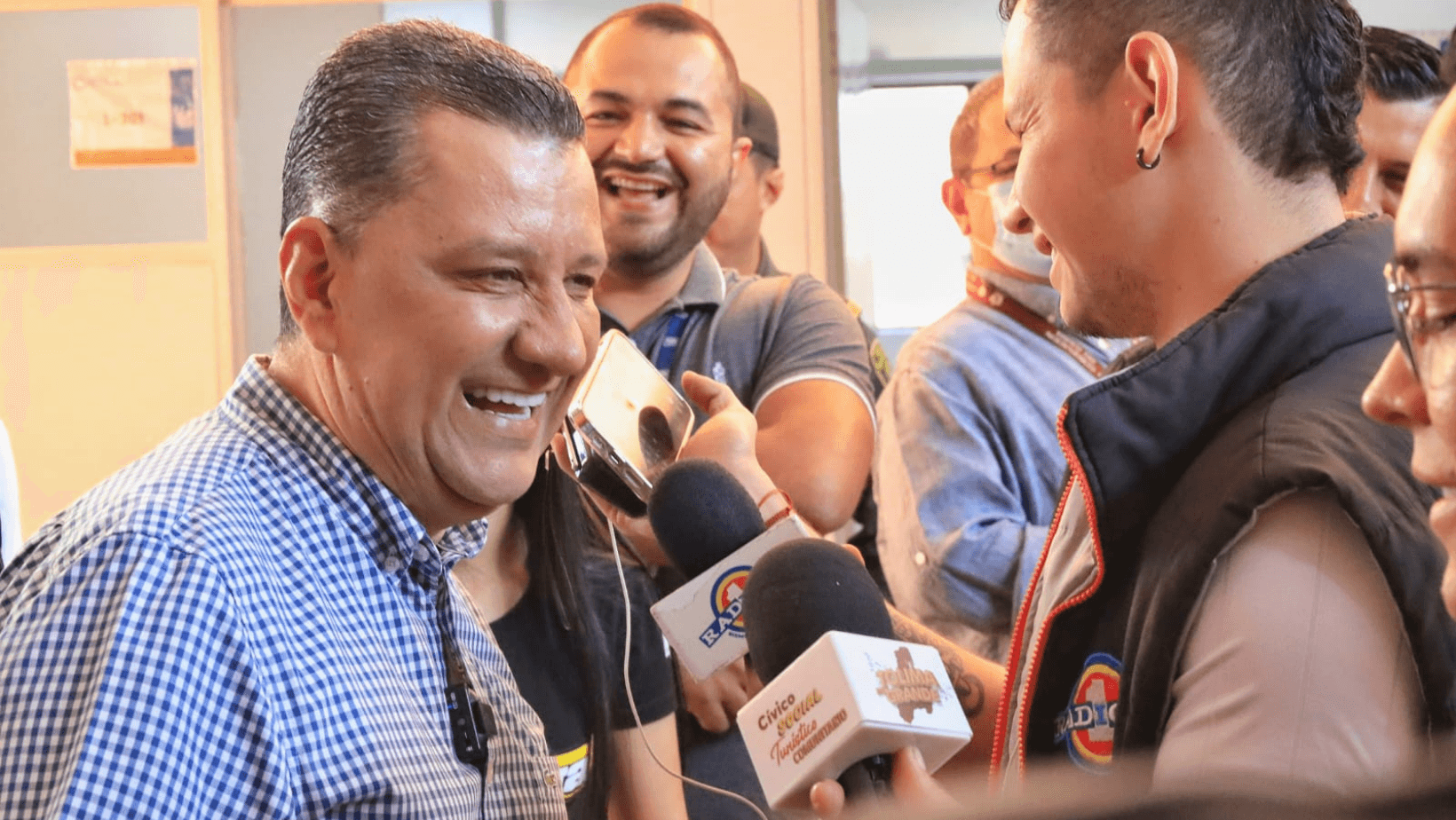 <em>Periodistas del Tolima se graduarán como profesionales y especialistas gracias a la Gobernación</em> <em>Periodistas del Tolima se graduarán como profesionales y especialistas gracias a la Gobernación</em>