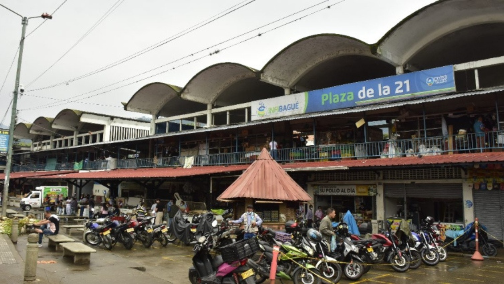 Hombre pierde la vida tras ser atacado a cuchillo en la Plaza de la 21 en Ibagué