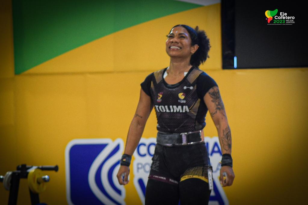 En Juegos Nacionales, Rosalba Morales logró oro, plata y bronce para el Tolima en levantamiento de pesas