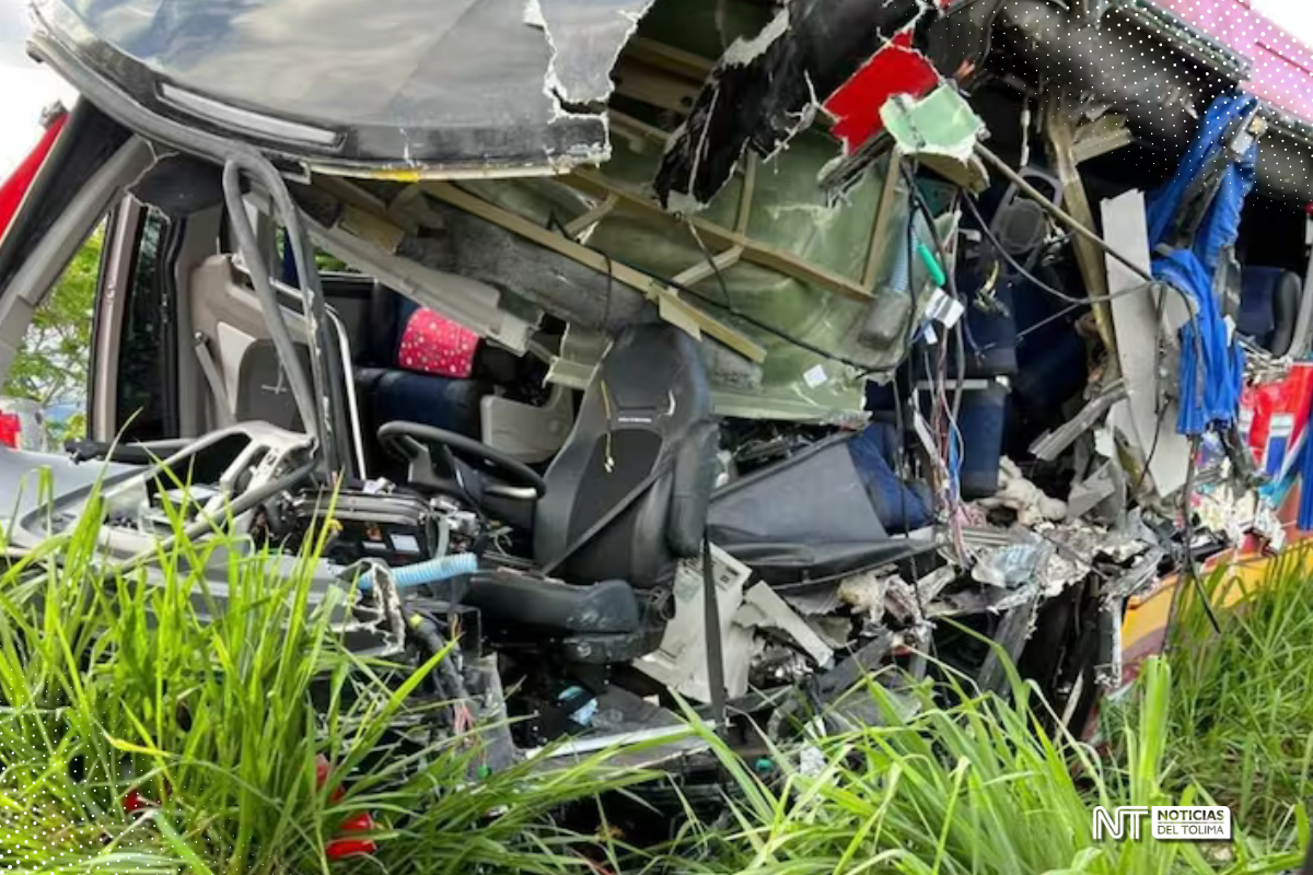 Dos mujeres y 15 heridos dejó accidente en Armero Guayabal Dos mujeres y 15 heridos dejó accidente en Armero Guayabal
