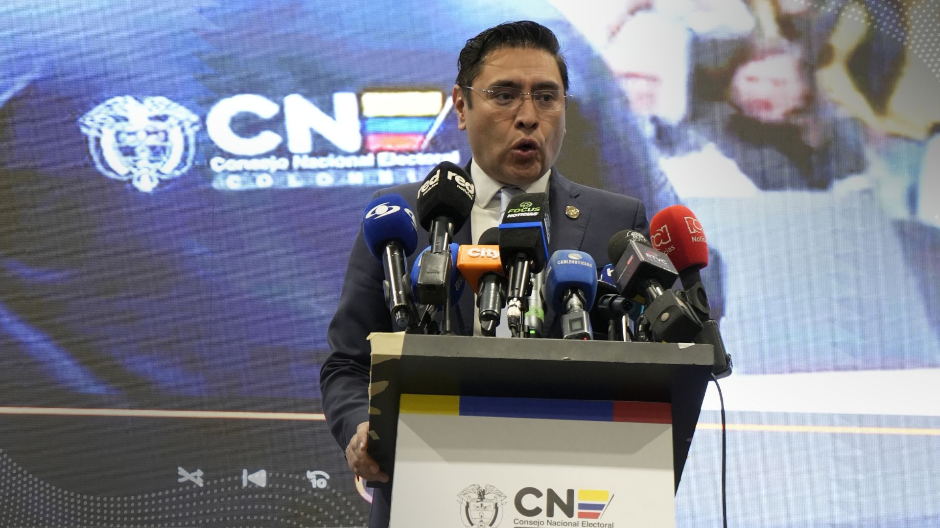 CNE acelera escrutinio de las votaciones: en el exterior se ha avanzado en un 98% y seissubcomisiones ya finalizaron el proceso CNE acelera escrutinio de las votaciones: en el exterior se ha avanzado en un 98% y seissubcomisiones ya finalizaron el proceso