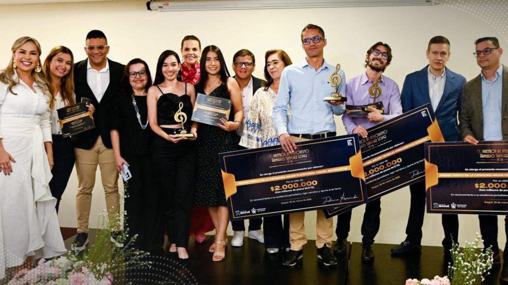 Alcaldía reconoció la labor periodística con los premios Arnulfo Sánchez