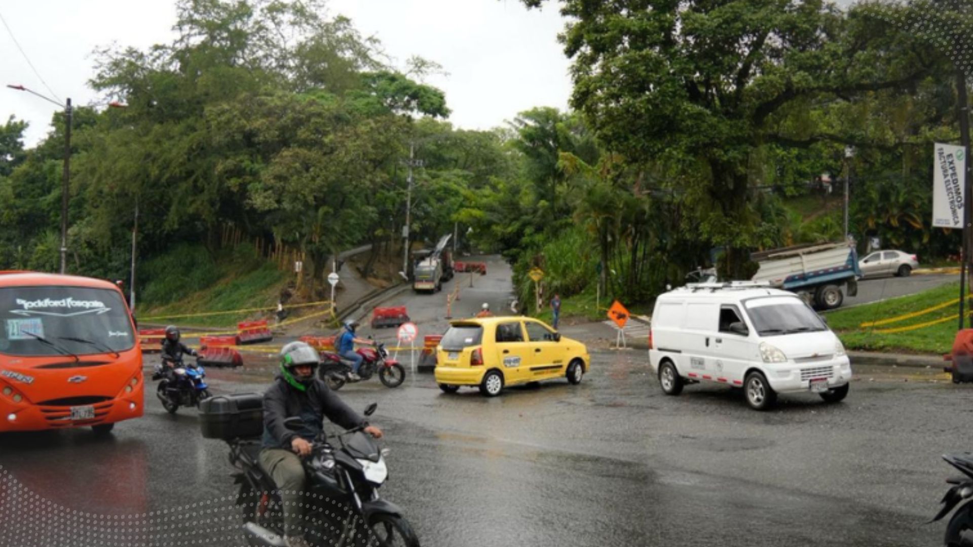 Inician los trabajos de recuperación de la vía de ingreso al barrio Topacio de Ibagué