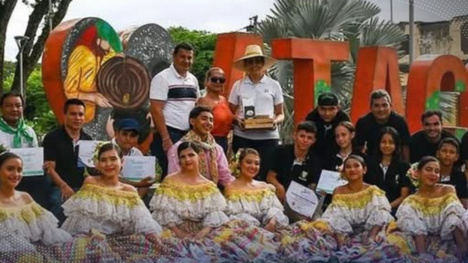 Ataco se queda sin fiestas por la violencia Ataco se queda sin fiestas por la violencia