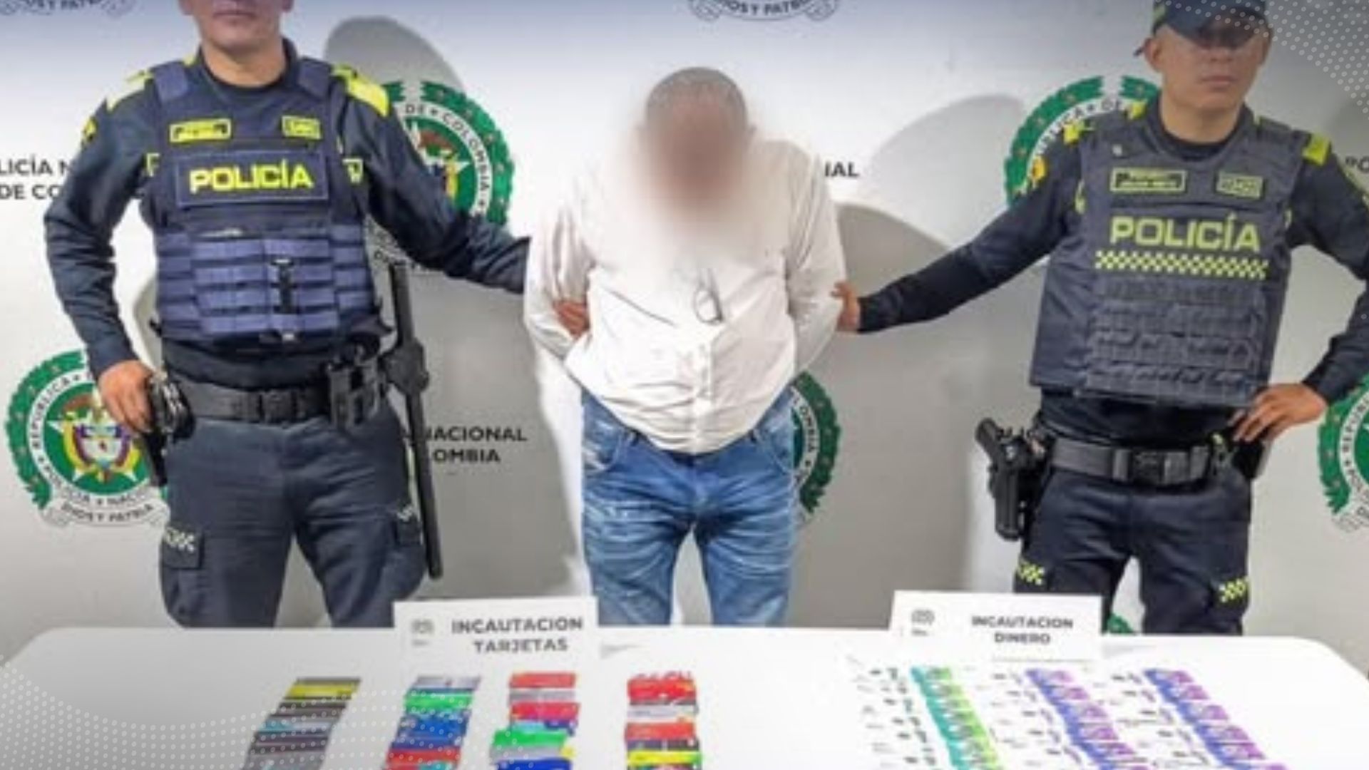 Capturaron a sujeto con tarjetas duplicadas Capturaron a sujeto con tarjetas duplicadas
