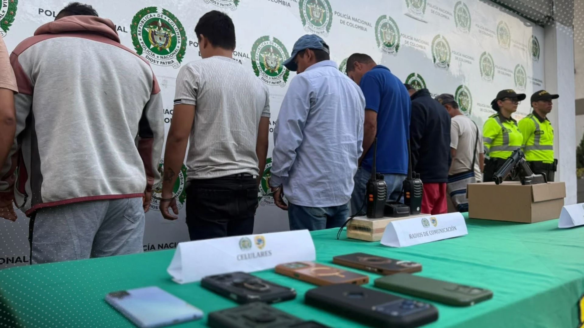 ¡Se hacían pasar por policías para asaltar camiones en las carreteras del tolima! ¡Se hacían pasar por policías para asaltar camiones en las carreteras del tolima!