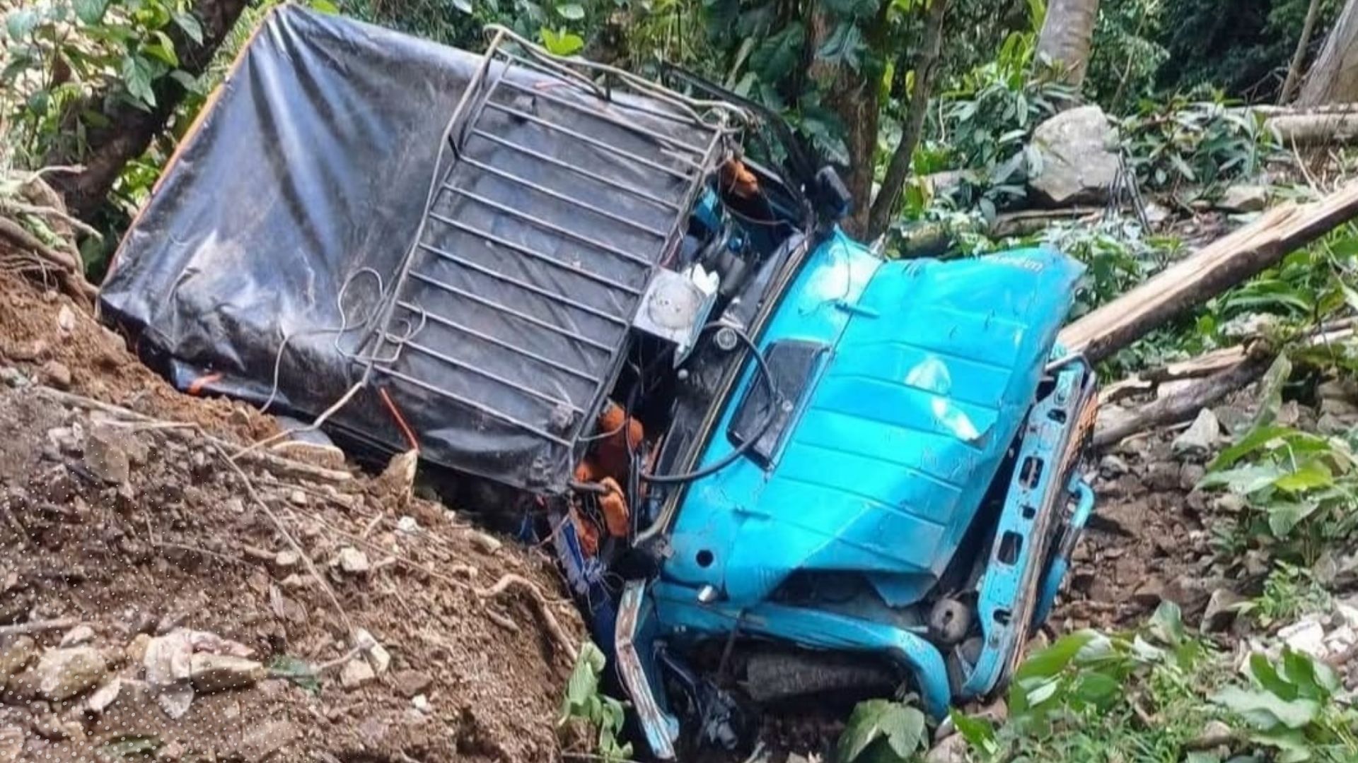 Siniestro vial en zona rural de Chaparral no dejó lesionados, según reporte preliminar Siniestro vial en zona rural de Chaparral no dejó lesionados, según reporte preliminar