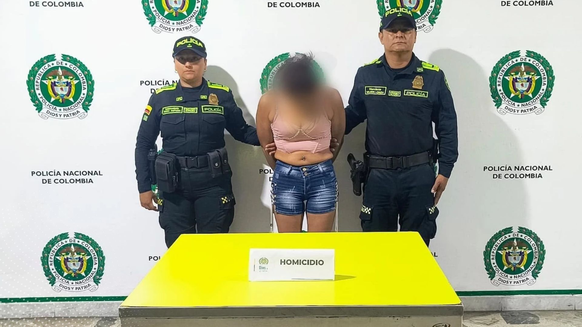 Capturan a mujer por presunto homicidio de su expareja en el centro de Ibagué Capturan a mujer por presunto homicidio de su expareja en el centro de Ibagué