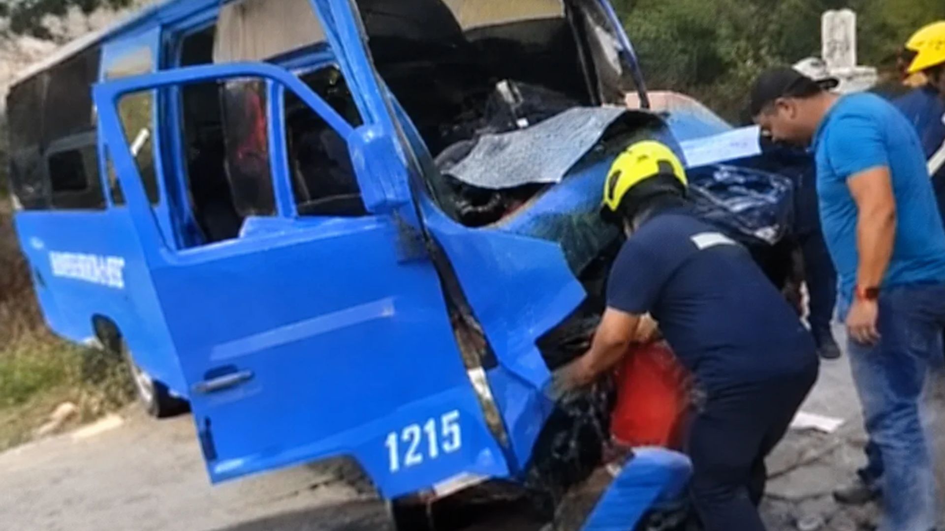 Trágico accidente de bus de coomotor en la vía Alpujarra -Neiva